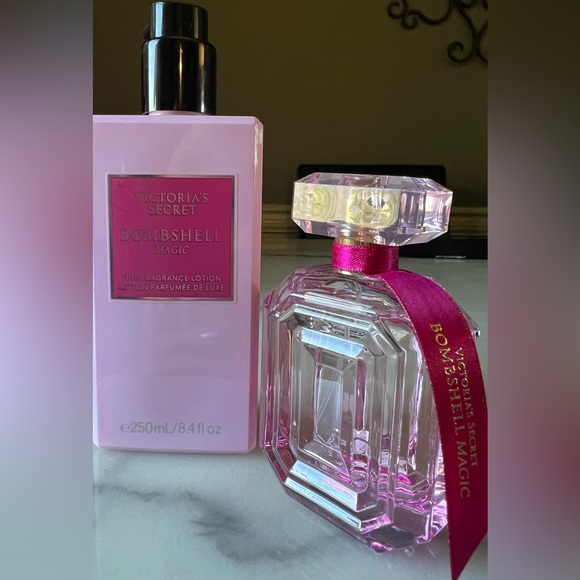 💕Victoria's Secret Bombshell Magic Set
